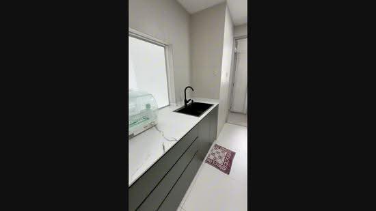 The Metropolitan Condominium, 6 Alexandra View, Alexandra / Commonwealth, 2 Bedrooms, 1,033 sqft, Condominium For Rent, by David Chandra, 500184632 - PropertyGuru.com.sg