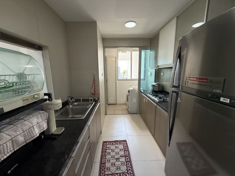 The Metropolitan Condominium, 6 Alexandra View, 2 Bedrooms, 1,033 sqft, Condominium For Rent, by David Chandra, 500184632 - Kitchen - PropertyGuru.com.sg