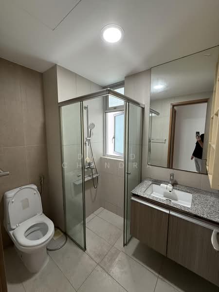 The Metropolitan Condominium, 6 Alexandra View, 2 Bedrooms, 1,033 sqft, Condominium For Rent, by David Chandra, 500184632 - Bathroom - PropertyGuru.com.sg