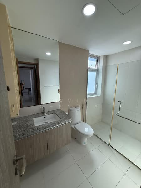 The Metropolitan Condominium, 6 Alexandra View, 2 Bedrooms, 1,033 sqft, Condominium For Rent, by David Chandra, 500184632 - Bathroom - PropertyGuru.com.sg