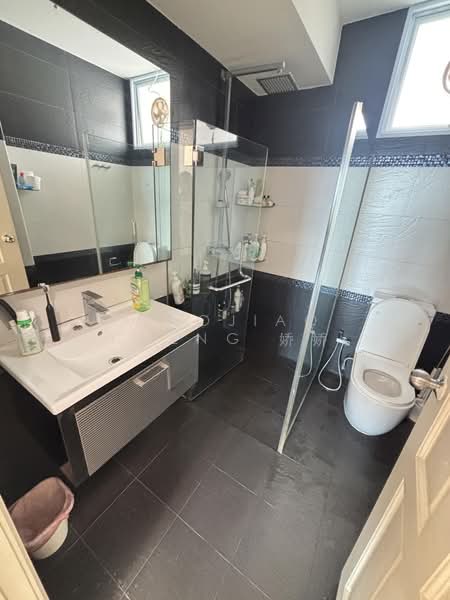 Northvale, 61 Choa Chu Kang Loop, 4 Bedrooms, 1,518 sqft, Condominium For Sale, by Jiaojiao Cheng 娇娇, 500184634 - Bathroom - PropertyGuru.com.sg