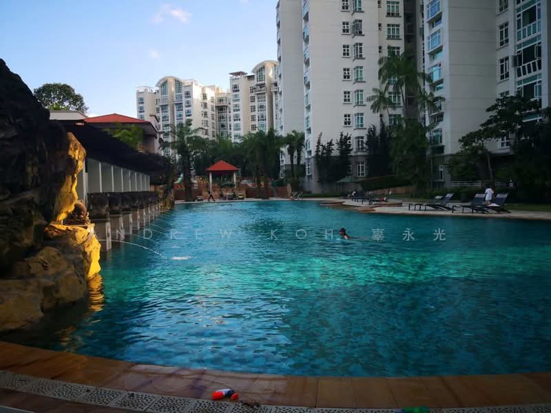 Summerhill, 50 Hume Avenue, 3 Bedrooms, 1,302 sqft, Condominium For Rent, by Andrew Koh 辜永光, 500184635 - Pool - PropertyGuru.com.sg