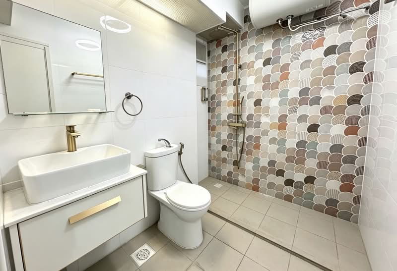 415C Northshore Drive, 415C Northshore Drive, 3 Bedrooms, 1,012 sqft, HDB Flat For Sale, by Han Yijie, 500184640 - Bathroom - PropertyGuru.com.sg