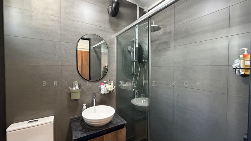 873 Tampines Street 84, 873 Tampines Street 84, 3 Bedrooms, 1,302 sqft, HDB Flat For Sale, by Brian Hafiz Koh, 500184647 - Bathroom - PropertyGuru.com.sg