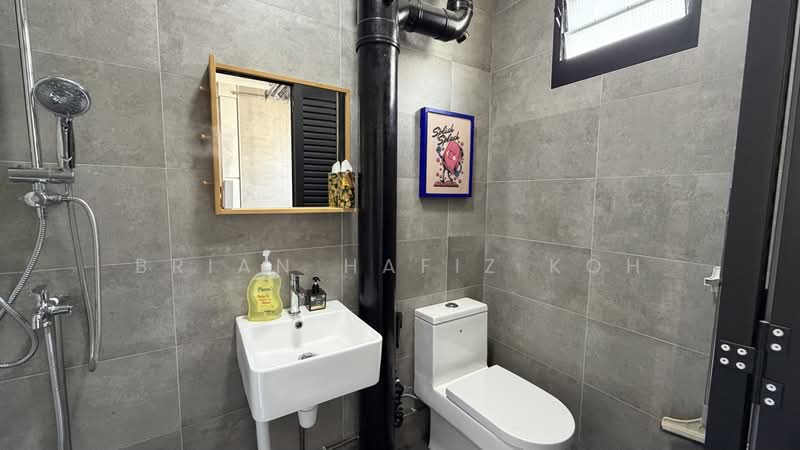 873 Tampines Street 84, 873 Tampines Street 84, 3 Bedrooms, 1,302 sqft, HDB Flat For Sale, by Brian Hafiz Koh, 500184647 - Bathroom - PropertyGuru.com.sg