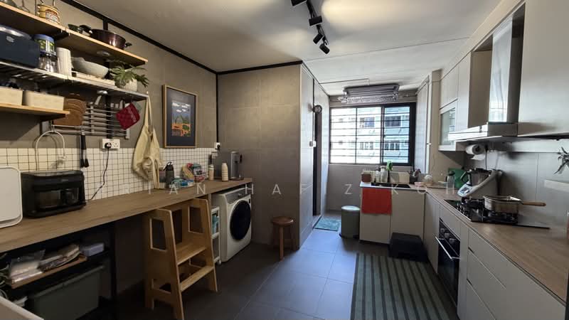 873 Tampines Street 84, 873 Tampines Street 84, 3 Bedrooms, 1,302 sqft, HDB Flat For Sale, by Brian Hafiz Koh, 500184647 - Kitchen - PropertyGuru.com.sg