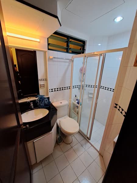 The Bencoolen, 180 Bencoolen Street, Room Rental, 70 sqft, Apartment For Rent, by Andy Cheuk, 500184648 - Bathroom - PropertyGuru.com.sg