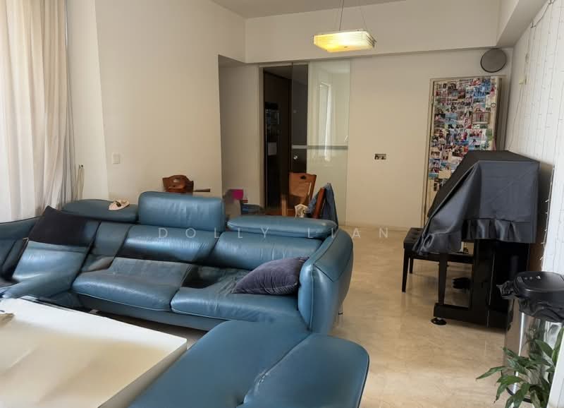 The Trizon, 8 Ridgewood Close, 2 Bedrooms, 1,012 sqft, Condominium For Rent, by Dolly Lian, 500184655 - Sizeable Living/ Dining Room - PropertyGuru.com.sg