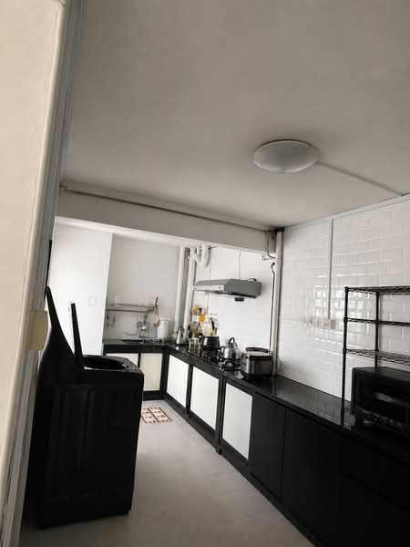 219A Jurong East Street 21, 219A Jurong East Street 21, 3 Bedrooms, 1,270 sqft, HDB Flat For Sale, by Dennis Lim, 500184663 - Kitchen - PropertyGuru.com.sg