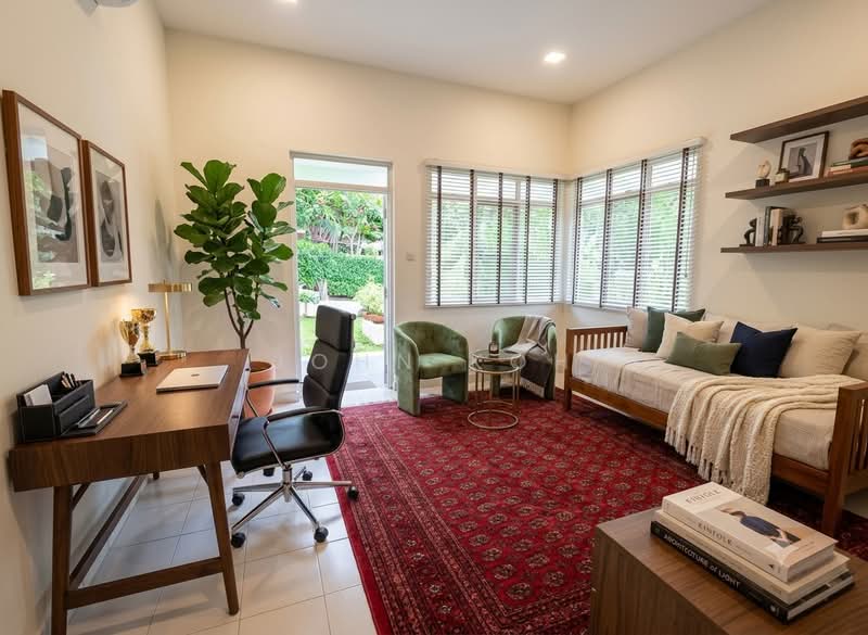 37 bin tong park, Bin Tong Park, Room Rental, 700 sqft, Bungalow House For Rent, by John Koh, 500184678 - Living room - PropertyGuru.com.sg