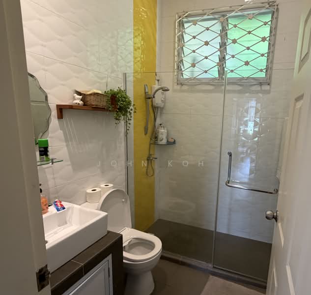 37 bin tong park, Bin Tong Park, Room Rental, 700 sqft, Bungalow House For Rent, by John Koh, 500184678 - Bathroom - PropertyGuru.com.sg
