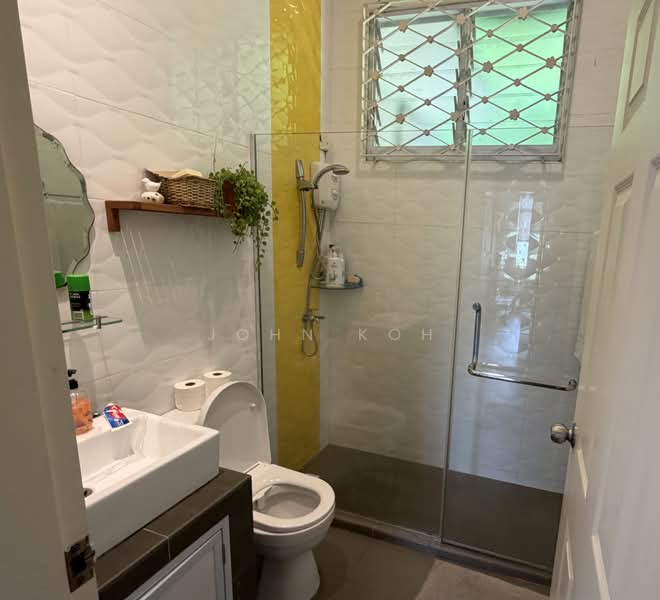 37 bin tong park, Bin Tong Park, Room Rental, 700 sqft, Bungalow House For Rent, by John Koh, 500184678 - Bathroom - PropertyGuru.com.sg