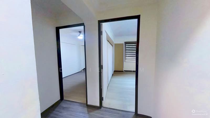 117A Rivervale Drive, 117A Rivervale Drive, 3 Bedrooms, 1,023 sqft, HDB Flat For Sale, by Daniel Lim, 500184682 - Corridor - defurnished  - PropertyGuru.com.sg