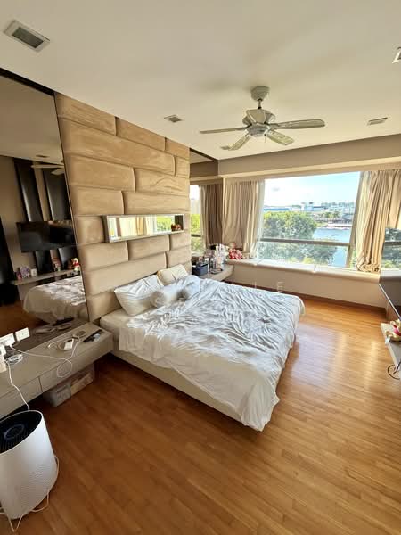 Waterfront Key, 780 Bedok Reservoir Road, 4 Bedrooms, 1,518 sqft, Condominium For Sale, by Michelle Seck, 500184683 - Bedroom - PropertyGuru.com.sg