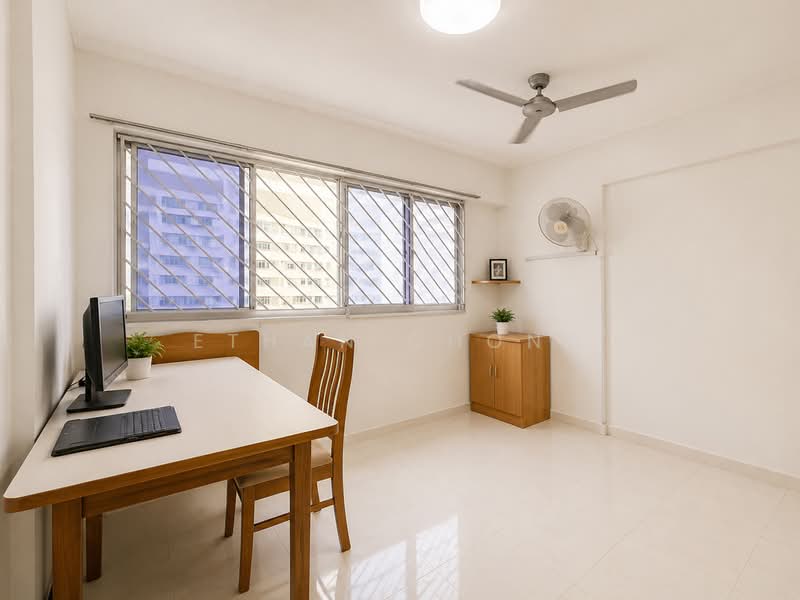 556 Jurong West Street 42, 556 Jurong West Street 42, 4 Bedrooms, 1,593 sqft, HDB Flat For Sale, by Ethan Chong, 500184684 - Study - PropertyGuru.com.sg