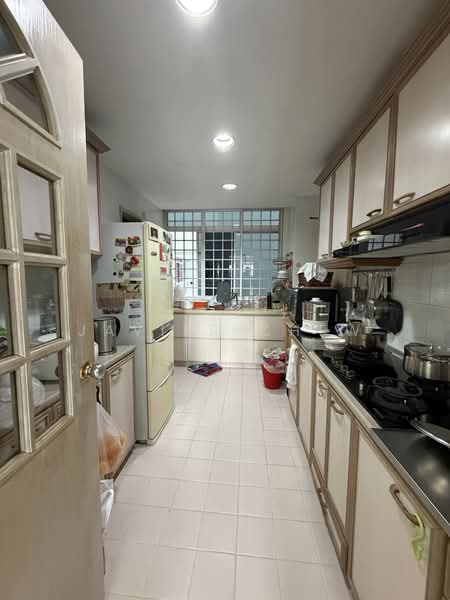 Bishan Park Condo, 24 Sin Ming Walk, 3 Bedrooms, 1,475 sqft, Condominium For Sale, by Javier Chew, 500184687 - Kitchen - PropertyGuru.com.sg