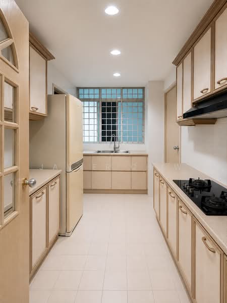 Bishan Park Condo, 24 Sin Ming Walk, 3 Bedrooms, 1,475 sqft, Condominium For Sale, by Javier Chew, 500184687 - Kitchen - PropertyGuru.com.sg