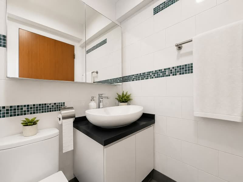 261B Punggol Way, 261B Punggol Way, 3 Bedrooms, 1,001 sqft, HDB Flat For Sale, by Shervonne Ang, 500184690 - Bathroom - PropertyGuru.com.sg