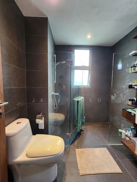 Aspen Heights, 261 River Valley Road, 2 Bedrooms, 1,120 sqft, Condominium For Rent, by Janet Neo, 500184694 - Bathroom - PropertyGuru.com.sg