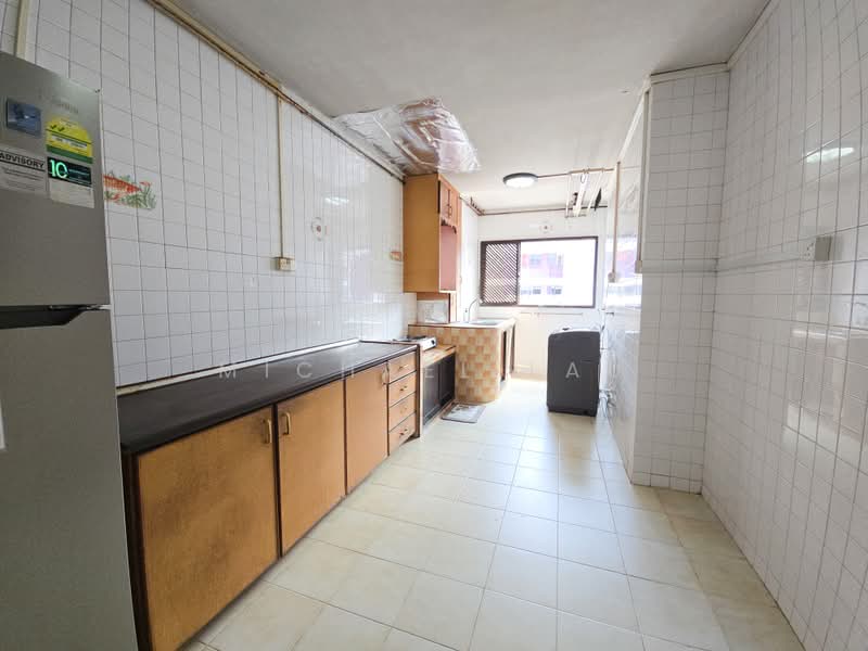 928 Jurong West Street 92, 928 Jurong West Street 92, 3 Bedrooms, 1,119 sqft, HDB Flat For Sale, by Michael Lau, 500184706 - Kitchen - PropertyGuru.com.sg