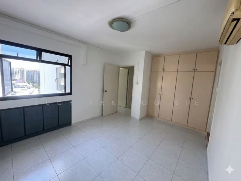 260B Sengkang East Way, 260B Sengkang East Way, 3 Bedrooms, 1,184 sqft, HDB Flat For Sale, by Lucy Tan Loo Sie, 500184708 - Bedroom - PropertyGuru.com.sg