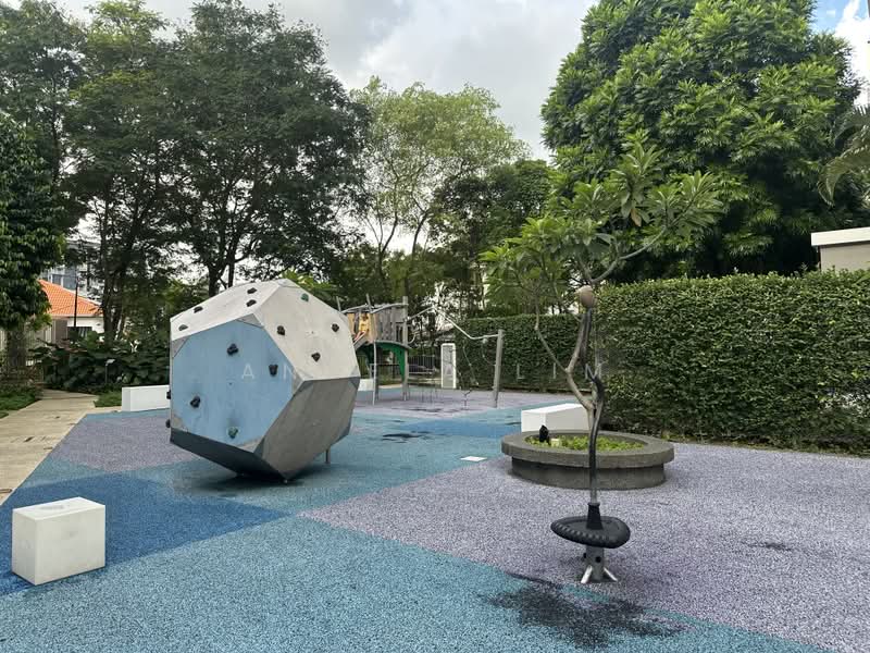 Kovan Regency, 2 Kovan Rise, 2 Bedrooms, 592 sqft, Condominium For Sale, by Angela Lim, 500184711 - Exterior - PropertyGuru.com.sg