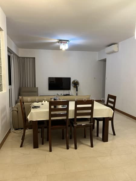 Summerhill, 50 Hume Avenue, 3 Bedrooms, 1,302 sqft, Condominium For Rent, by Betty Kong, 500184723 - Living Room - PropertyGuru.com.sg