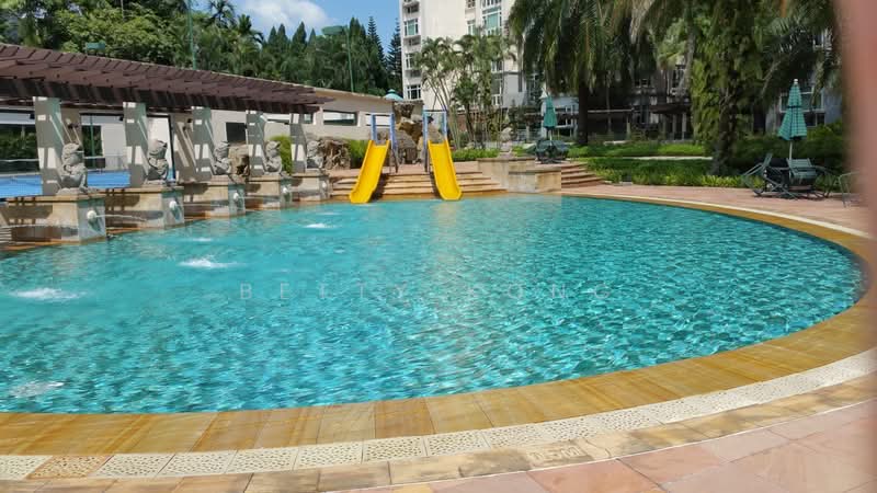 Summerhill, 50 Hume Avenue, 3 Bedrooms, 1,302 sqft, Condominium For Rent, by Betty Kong, 500184723 - Pool - PropertyGuru.com.sg