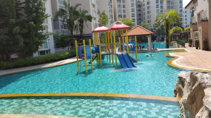 Summerhill, 50 Hume Avenue, 3 Bedrooms, 1,302 sqft, Condominium For Rent, by Betty Kong, 500184723 - Pool - PropertyGuru.com.sg
