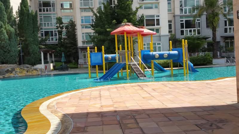 Summerhill, 50 Hume Avenue, 3 Bedrooms, 1,302 sqft, Condominium For Rent, by Betty Kong, 500184723 - Pool - PropertyGuru.com.sg