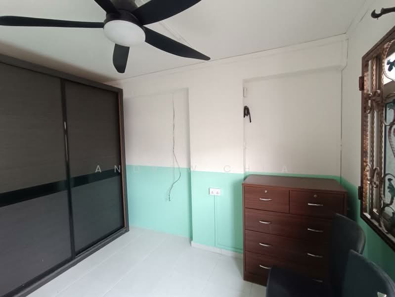 170 Woodlands Street 11, 170 Woodlands Street 11, 4 Bedrooms, 1,000 sqft, HDB Flat For Rent, by Andrew Chua, 500184724 - Bedroom - PropertyGuru.com.sg