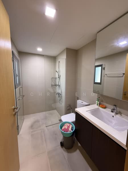 Meadows @ Peirce, 626 Upper Thomson Road, 2 Bedrooms, 1,023 sqft, Condominium For Rent, by Chris Eng, 500184727 - Bathroom - PropertyGuru.com.sg