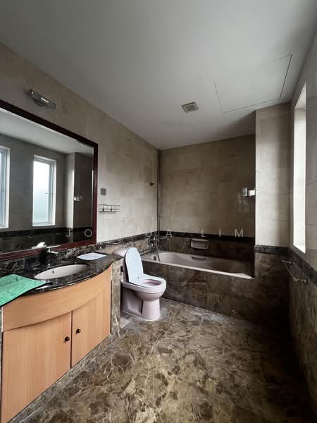 Tivoli Gardens Corner Terrace, Tai Keng Gardens, Tai Keng Place, Jalan Kelichap, Upper Paya Lebar Road, Tai Keng Avenue, Tai Keng Terrace, Tai Keng Lane, Jalan Lokam, Lorong Gambir, Lorong Ong Lye, 5 Bedrooms, 2,500 sqft, Corner Terrace For Sale, by Joshua Lim, 500184730 - Bathroom - PropertyGuru.com.sg