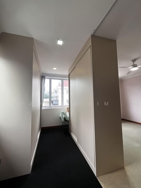 Tivoli Gardens Corner Terrace, Tai Keng Gardens, Tai Keng Place, Jalan Kelichap, Upper Paya Lebar Road, Tai Keng Avenue, Tai Keng Terrace, Tai Keng Lane, Jalan Lokam, Lorong Gambir, Lorong Ong Lye, 5 Bedrooms, 2,500 sqft, Corner Terrace For Sale, by Joshua Lim, 500184730 - Corridor - PropertyGuru.com.sg