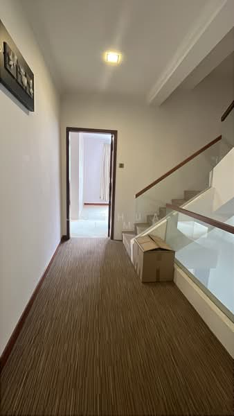 Tivoli Gardens Corner Terrace, Tai Keng Gardens, Tai Keng Place, Jalan Kelichap, Upper Paya Lebar Road, Tai Keng Avenue, Tai Keng Terrace, Tai Keng Lane, Jalan Lokam, Lorong Gambir, Lorong Ong Lye, 5 Bedrooms, 2,500 sqft, Corner Terrace For Sale, by Joshua Lim, 500184730 - Corridor - PropertyGuru.com.sg