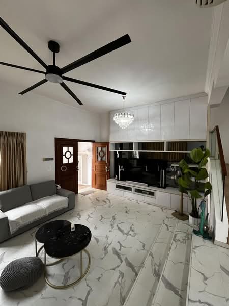 Tivoli Gardens Corner Terrace, Tai Keng Gardens, Tai Keng Place, Jalan Kelichap, Upper Paya Lebar Road, Tai Keng Avenue, Tai Keng Terrace, Tai Keng Lane, Jalan Lokam, Lorong Gambir, Lorong Ong Lye, 5 Bedrooms, 2,500 sqft, Corner Terrace For Sale, by Joshua Lim, 500184730 - Living Room - PropertyGuru.com.sg