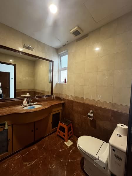 Tivoli Gardens Corner Terrace, Tai Keng Gardens, Tai Keng Place, Jalan Kelichap, Upper Paya Lebar Road, Tai Keng Avenue, Tai Keng Terrace, Tai Keng Lane, Jalan Lokam, Lorong Gambir, Lorong Ong Lye, 5 Bedrooms, 2,500 sqft, Corner Terrace For Sale, by Joshua Lim, 500184730 - Bathroom - PropertyGuru.com.sg
