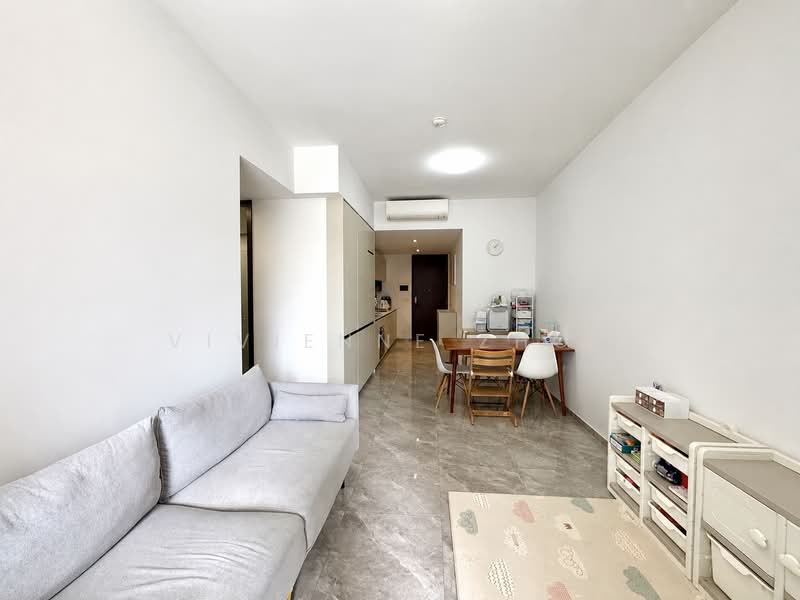 JadeScape, 2 Shunfu Road, 2 Bedrooms, 764 sqft, Condominium For Sale, by Vivienne Zhou, 500184732 - Living Room - PropertyGuru.com.sg