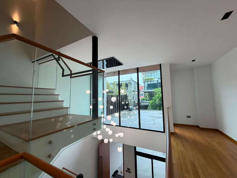 BRAND NEW LANDED WITH LIFT, FREEHOLD, , 5 Bedrooms, 4,834 sqft, Terraced House For Sale, by Joseph Ng, 500184738 - Interior - PropertyGuru.com.sg