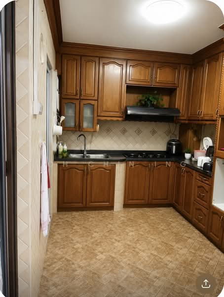 370 Woodlands Avenue 1, 370 Woodlands Avenue 1, 3 Bedrooms, 1,323 sqft, HDB Flat For Sale, by Goh Chin Ing, 500184742 - Kitchen - PropertyGuru.com.sg