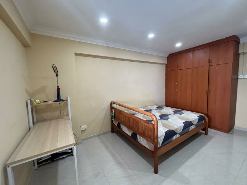 433 Jurong West Street 42, 433 Jurong West Street 42, 3 Bedrooms, 1,117 sqft, HDB Flat For Sale, by Babu ., 500184749 - Bedroom - PropertyGuru.com.sg
