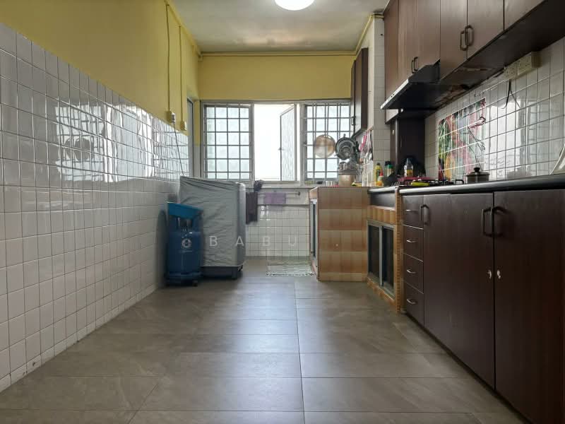 433 Jurong West Street 42, 433 Jurong West Street 42, 3 Bedrooms, 1,117 sqft, HDB Flat For Sale, by Babu ., 500184749 - Kitchen - PropertyGuru.com.sg