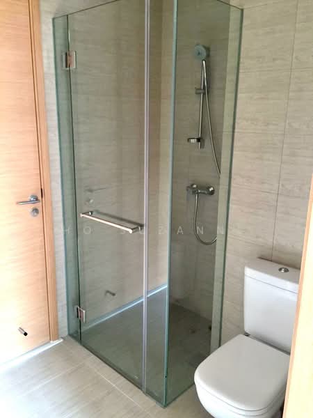 The Skywoods, 7 Dairy Farm Heights, 1 Bedroom, 527 sqft, Condominium For Sale, by Ho Suzanne, 500184753 - Bathroom - PropertyGuru.com.sg
