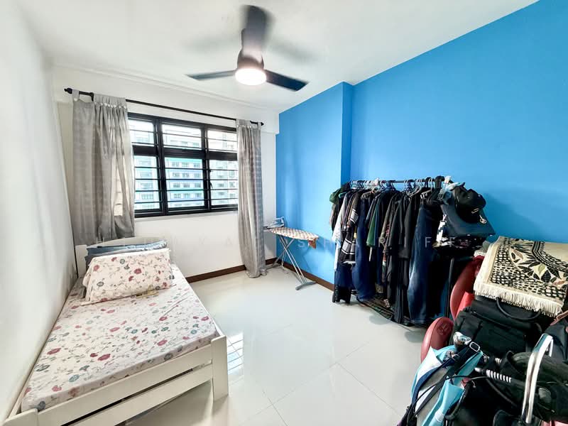 808C Choa Chu Kang Avenue 1, 808C Choa Chu Kang Avenue 1, 3 Bedrooms, 990 sqft, HDB Flat For Sale, by Hidayat Shariff, 500184763 - Bedroom - PropertyGuru.com.sg