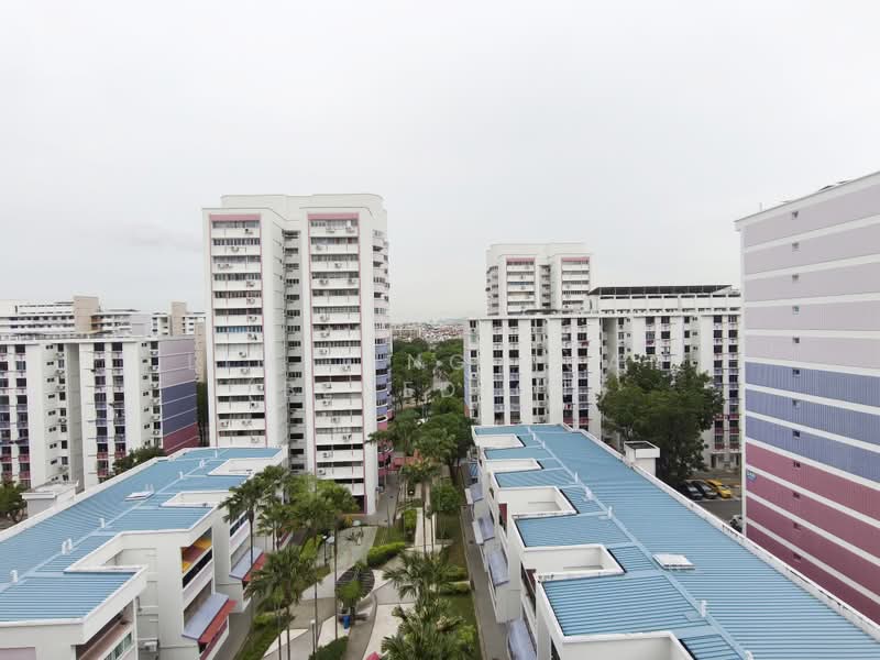 649 Hougang Avenue 8, 649 Hougang Avenue 8, 3 Bedrooms, 1,292 sqft, HDB Flat For Sale, by Lim Jing Tuan (Benedict), 500184766 - Exterior - PropertyGuru.com.sg