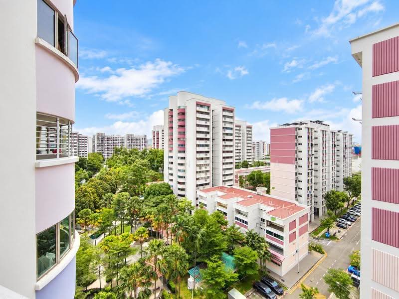 649 Hougang Avenue 8, 649 Hougang Avenue 8, Hougang / Punggol / Sengkang, 3 Bedrooms, 1,292 sqft, HDB Flat For Sale, by Lim Jing Tuan (Benedict), 500184766 - Exterior - PropertyGuru.com.sg