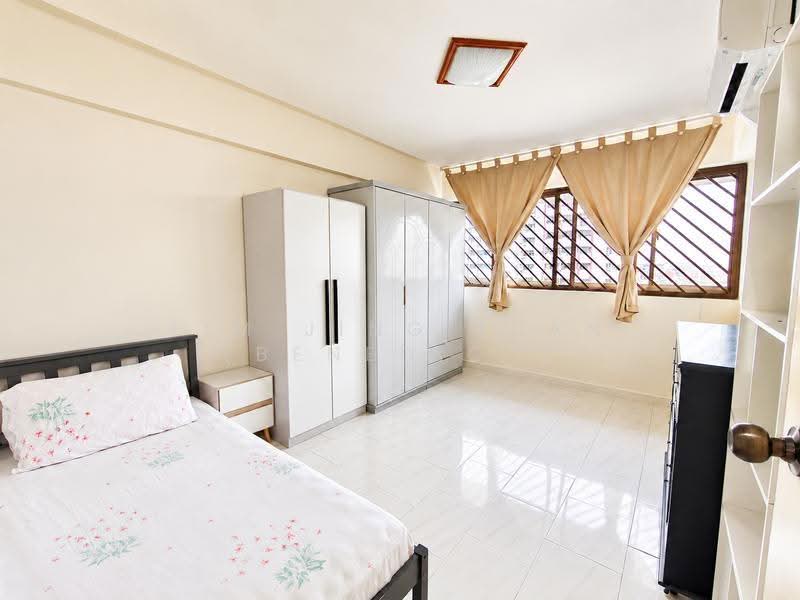 649 Hougang Avenue 8, 649 Hougang Avenue 8, Hougang / Punggol / Sengkang, 3 Bedrooms, 1,292 sqft, HDB Flat For Sale, by Lim Jing Tuan (Benedict), 500184766 - Bedroom - PropertyGuru.com.sg