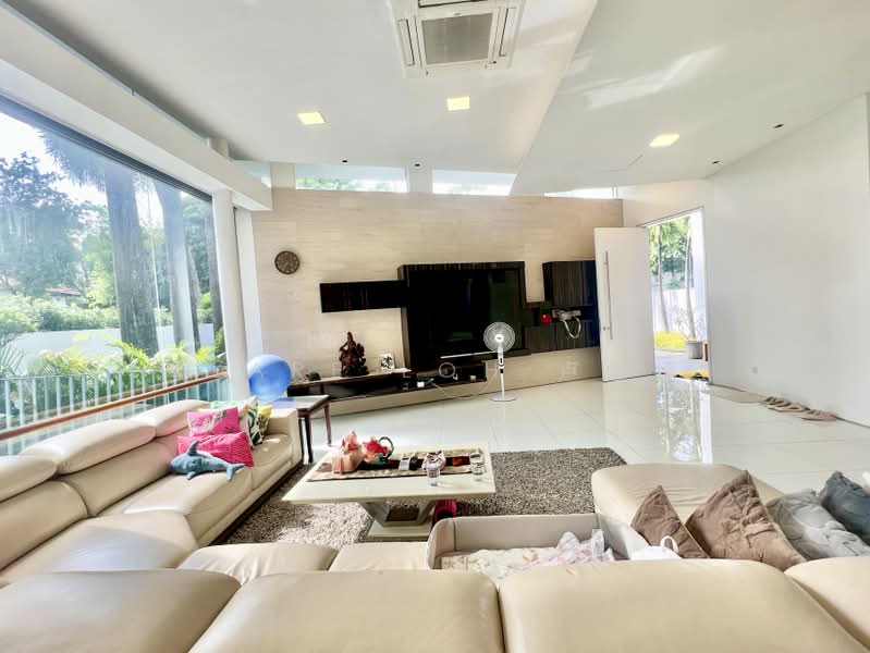 Braddell Heights Estate, Matlock Rise, 7 Bedrooms, 6,000 sqft, Bungalow House For Sale, by Clare Loh 卢煜婕, 500184777 - Living Room - PropertyGuru.com.sg
