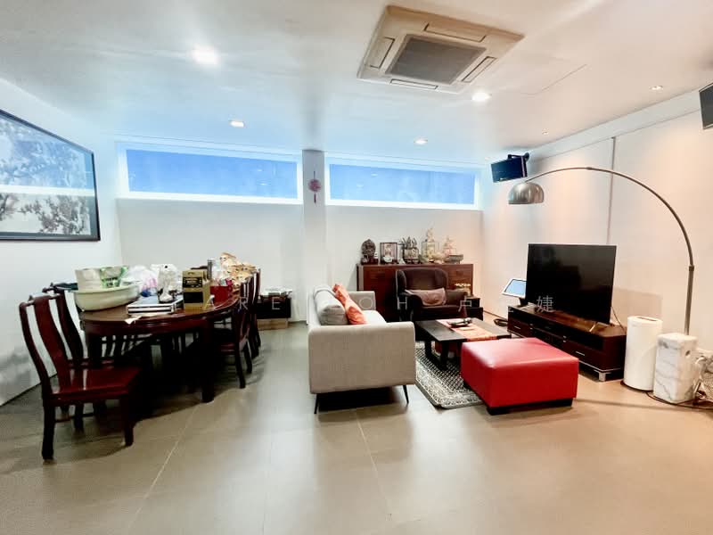 Braddell Heights Estate, Matlock Rise, 7 Bedrooms, 6,000 sqft, Bungalow House For Sale, by Clare Loh 卢煜婕, 500184777 - Living Room - PropertyGuru.com.sg