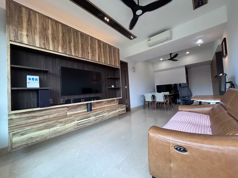Duchess Crest, 84 Duchess Avenue, 2 Bedrooms, 936 sqft, Condominium For Sale, by Stephanie Soh, 500184781 - Living Room - PropertyGuru.com.sg